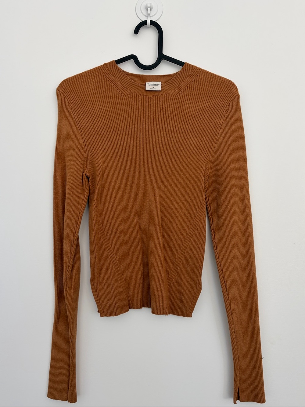 A&F Women’s Ribbed Crewneck Sweater - Caramel